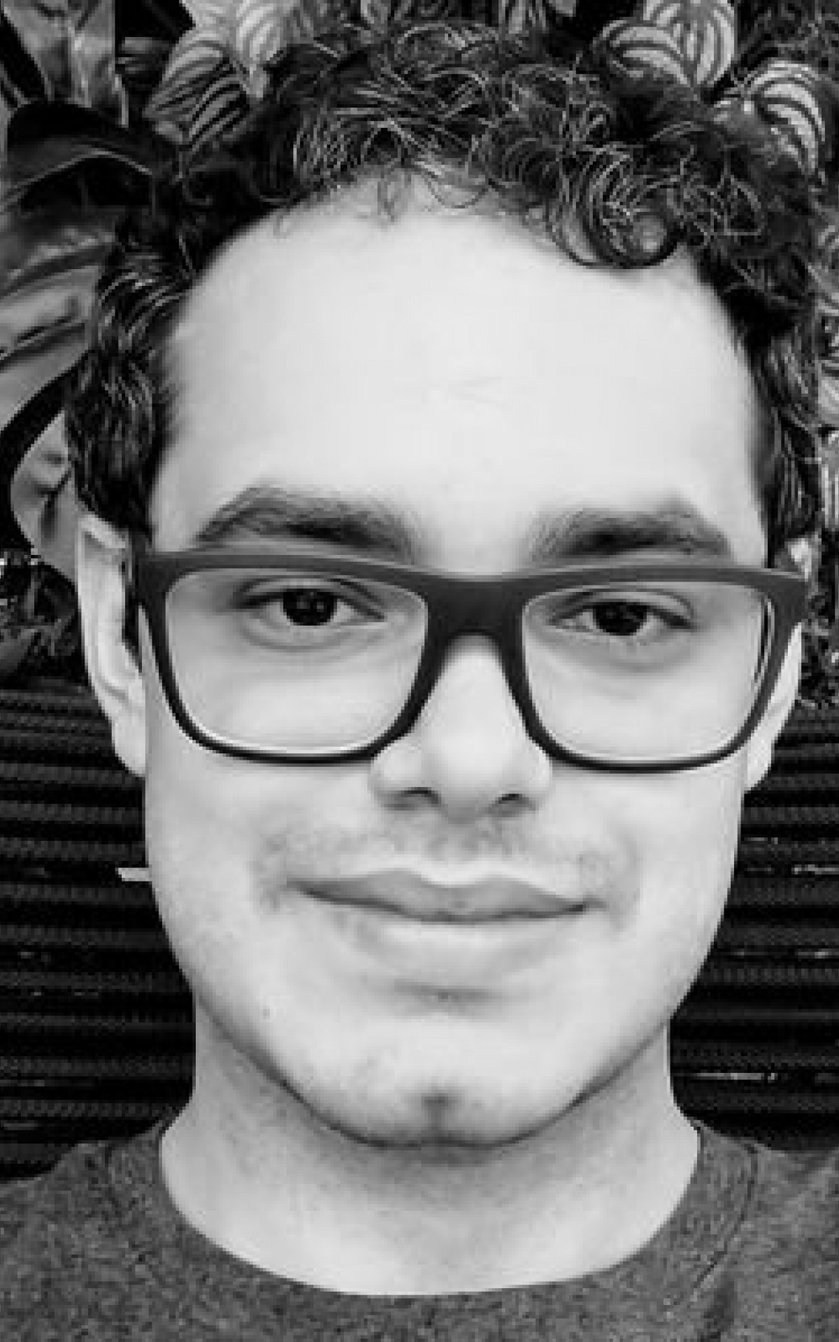 Felipe Marques &mdash; Jornalista, pesquisador e Assessor de Rela&ccedil;&otilde;es
Institucionais do Lar Fabiano de Cristo