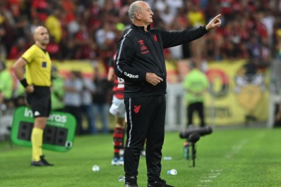 Felipão vê reclamação do Flamengo como 'vergonhosa', cita expulsão ignorada e dispara: 'Choradeira'