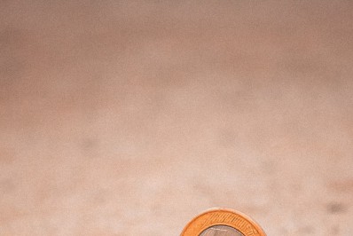 Aprenda simpatia para atrair dinheiro no fim do mês