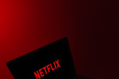 'Só Se For Por Amor', série musical brasileira, ganha teaser e data de estreia