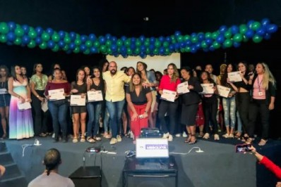 Em Mesquita, 90 usuários receberam certificados de participação nas oficinas dos CRAS