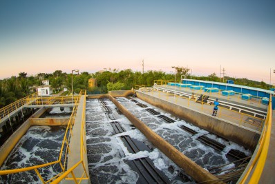 Irregulares, contratos com estatais de água viram dor de cabeça para governo