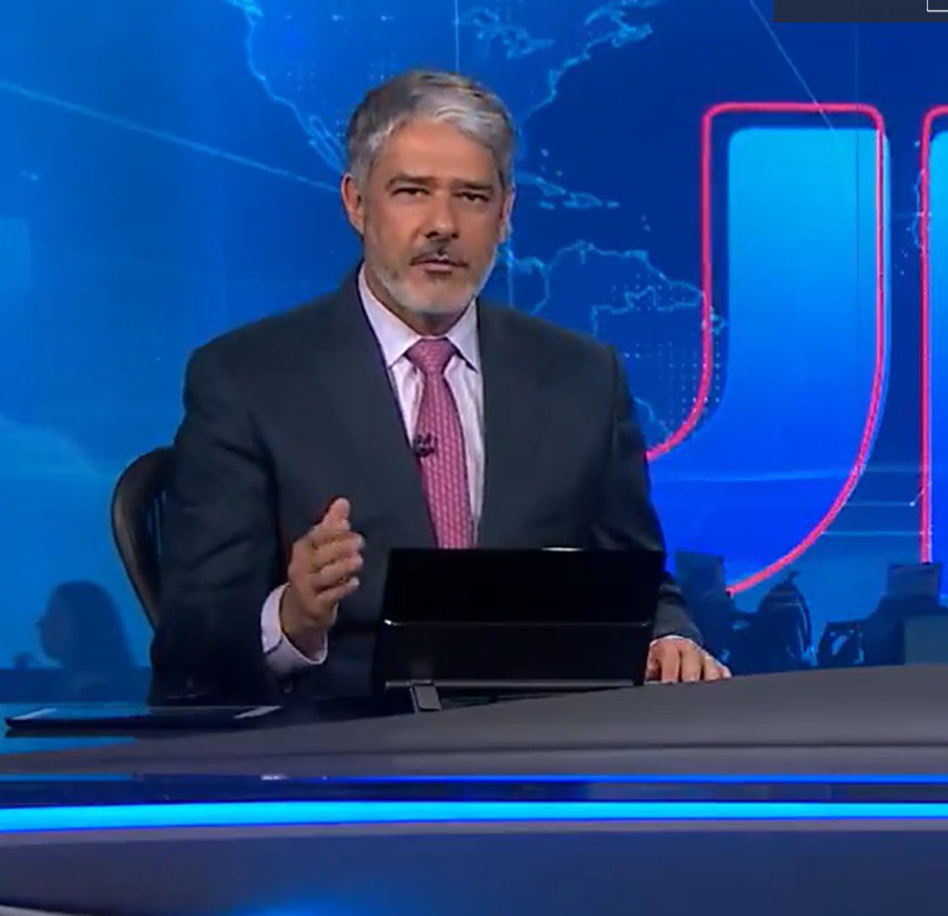 William Bonner retorna ao Jornal Nacional - Reprodução de vídeo