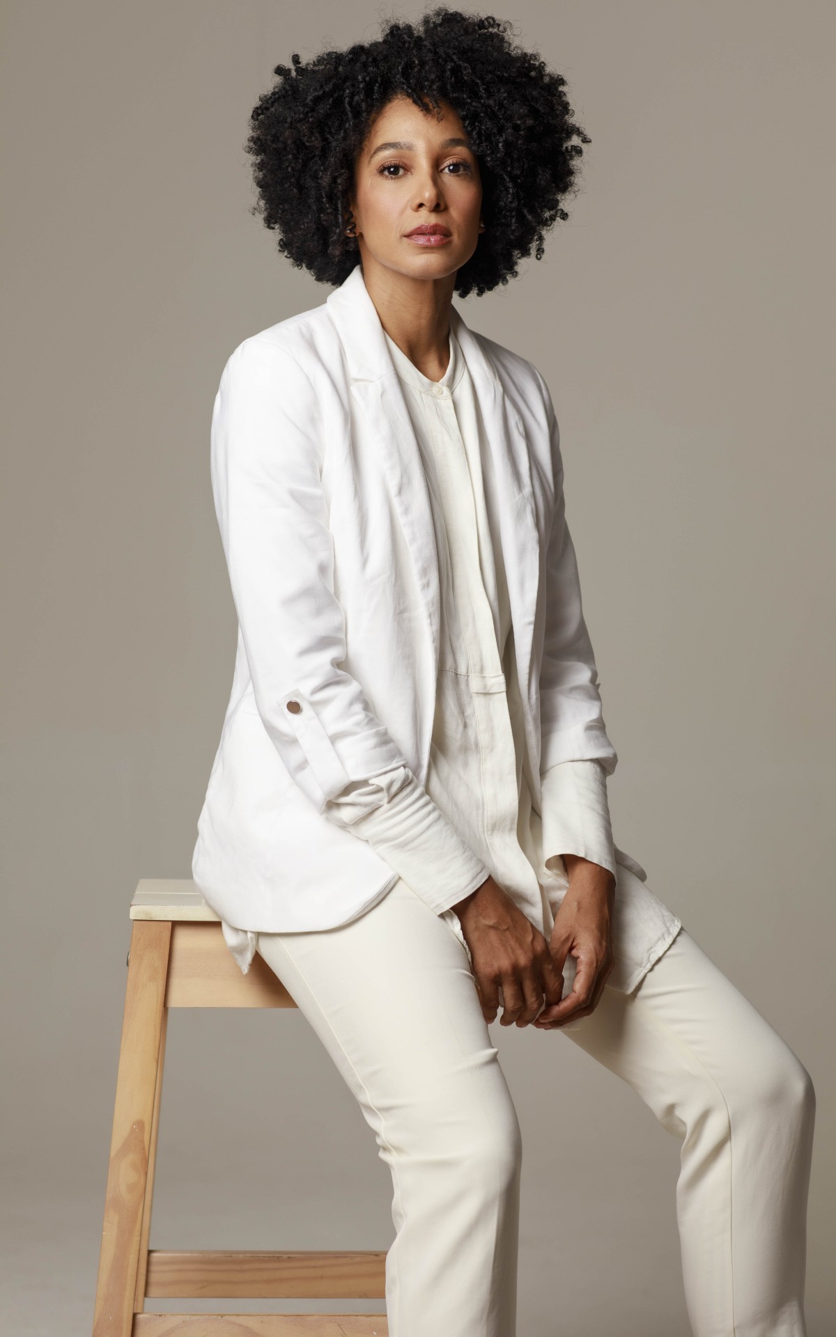 Ester Dias est&aacute; na segunda temporada de 'Bom Dia, Ver&ocirc;nica'