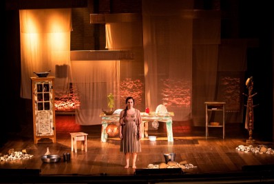 Vida de Cora Coralina contada em peça de teatro