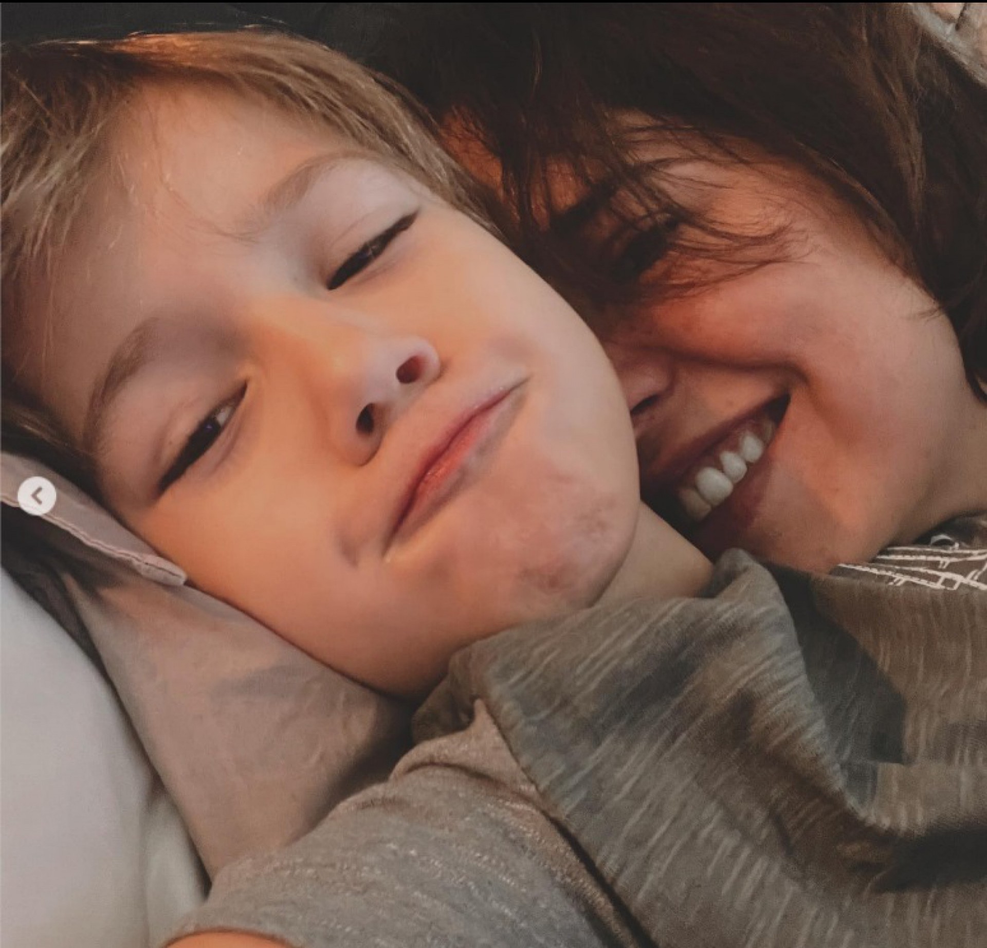 Atriz e o filho, Toni - Reprodução do Instagram