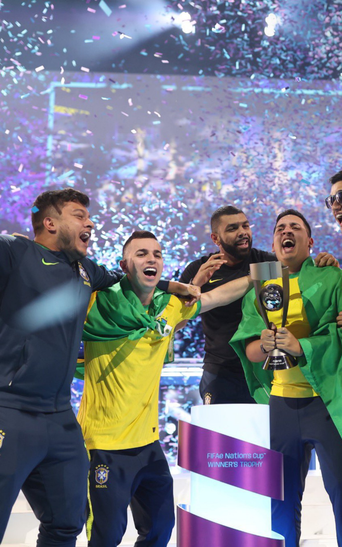 Brasil conquista t&iacute;tulo in&eacute;dito no eSports