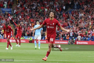 Astro do Liverpool faz oferta para comprar clube francês, afirma jornal