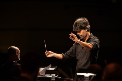 Felipe Prazeres é novo regente da Orquestra Sinfônica do Theatro Municipal do Rio de Janeiro