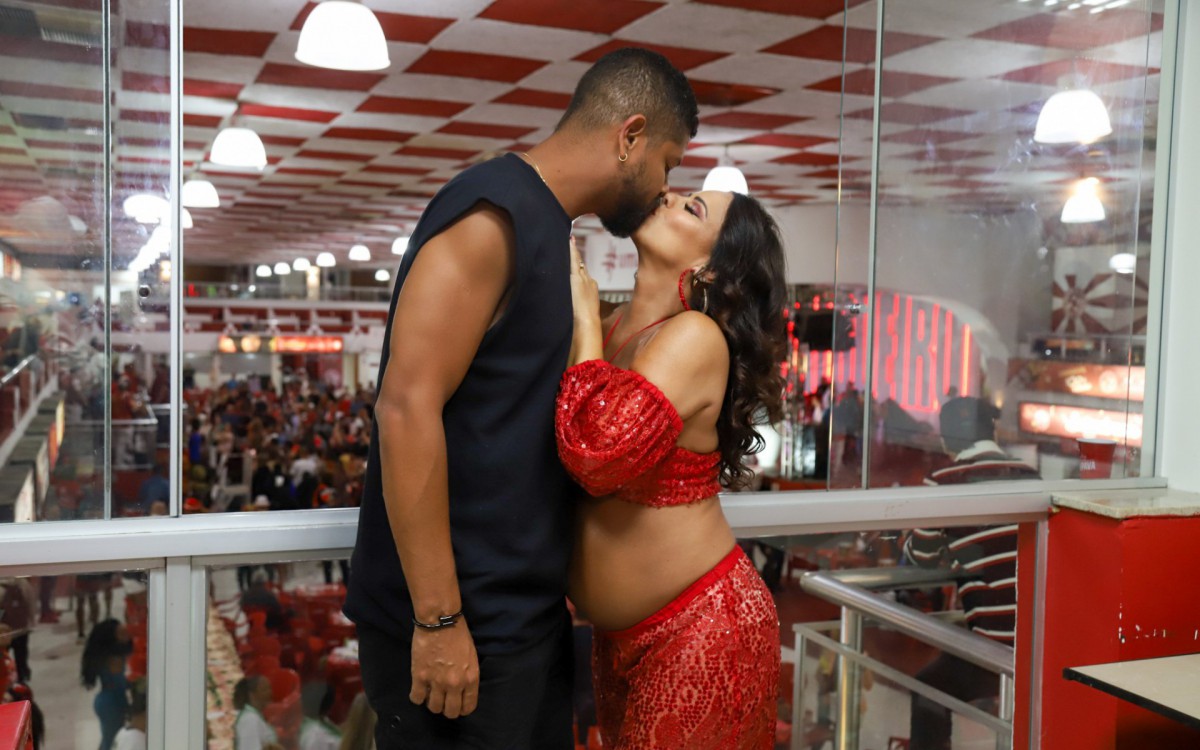 Viviane Ara&uacute;jo e o marido, Guilherme Milit&atilde;o