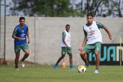 Nonato exalta parceria em elenco do Fluminense e cita esquema de Diniz: 'Todo mundo ataca e defende'