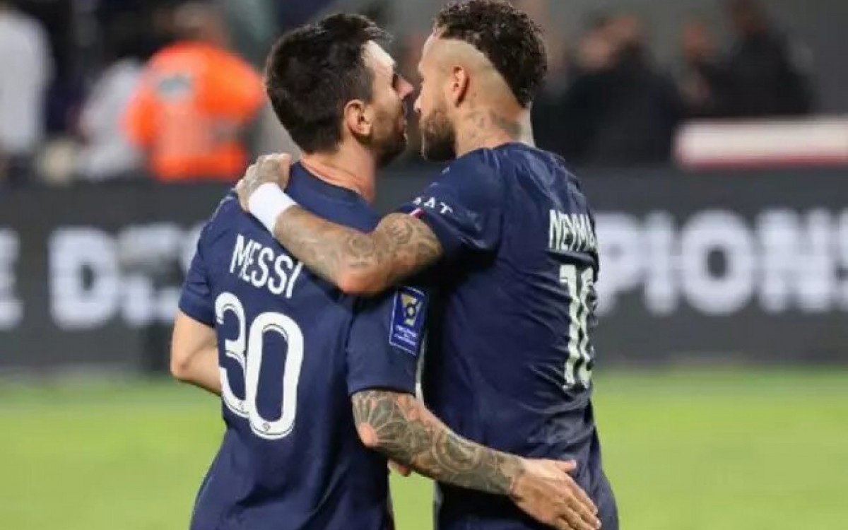Messi e Neymar em ação pelo PSG