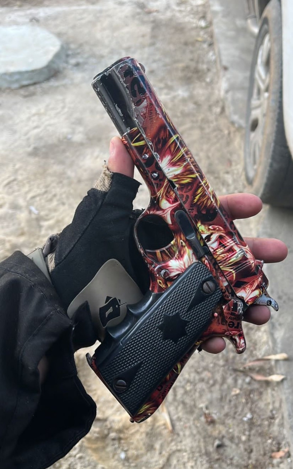 Uma das pistolas apreendidas em Olinda