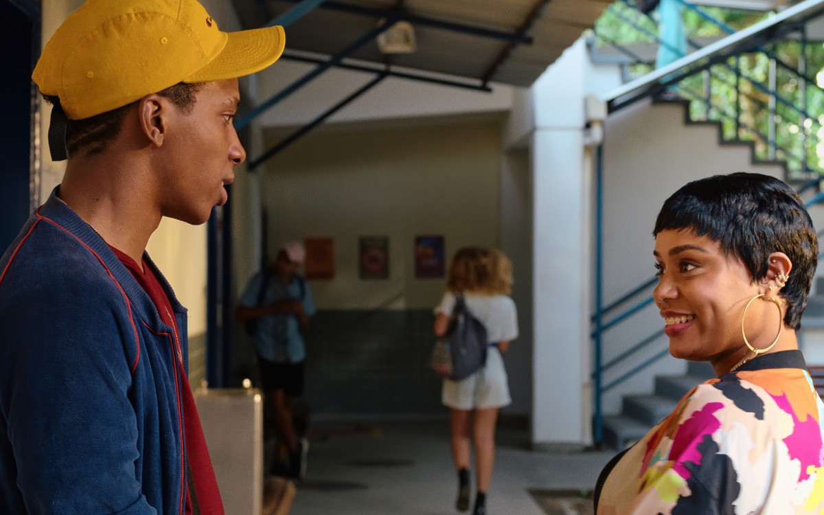 Lucas Penteado e Rebecca contracenam em 'Barba, Cabelo e Bigode', da Netflix - Netflix/Vantoen Pereira Jr.