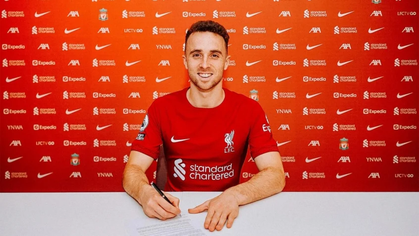 Liverpool anuncia a renovação de contrato do atacante Diogo Jota