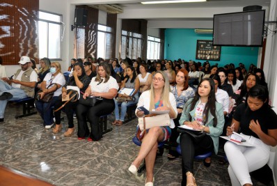 Fórum marca lançamento do Serviço Família Acolhedora em Magé