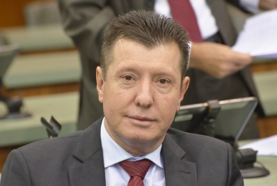 Lula dispensa oito deputados da função de vice-líderes na Câmara