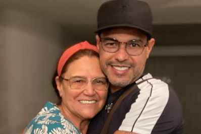 Zezé Di Camargo celebra aniversário da mãe nas redes sociais: 'Minha rainha'