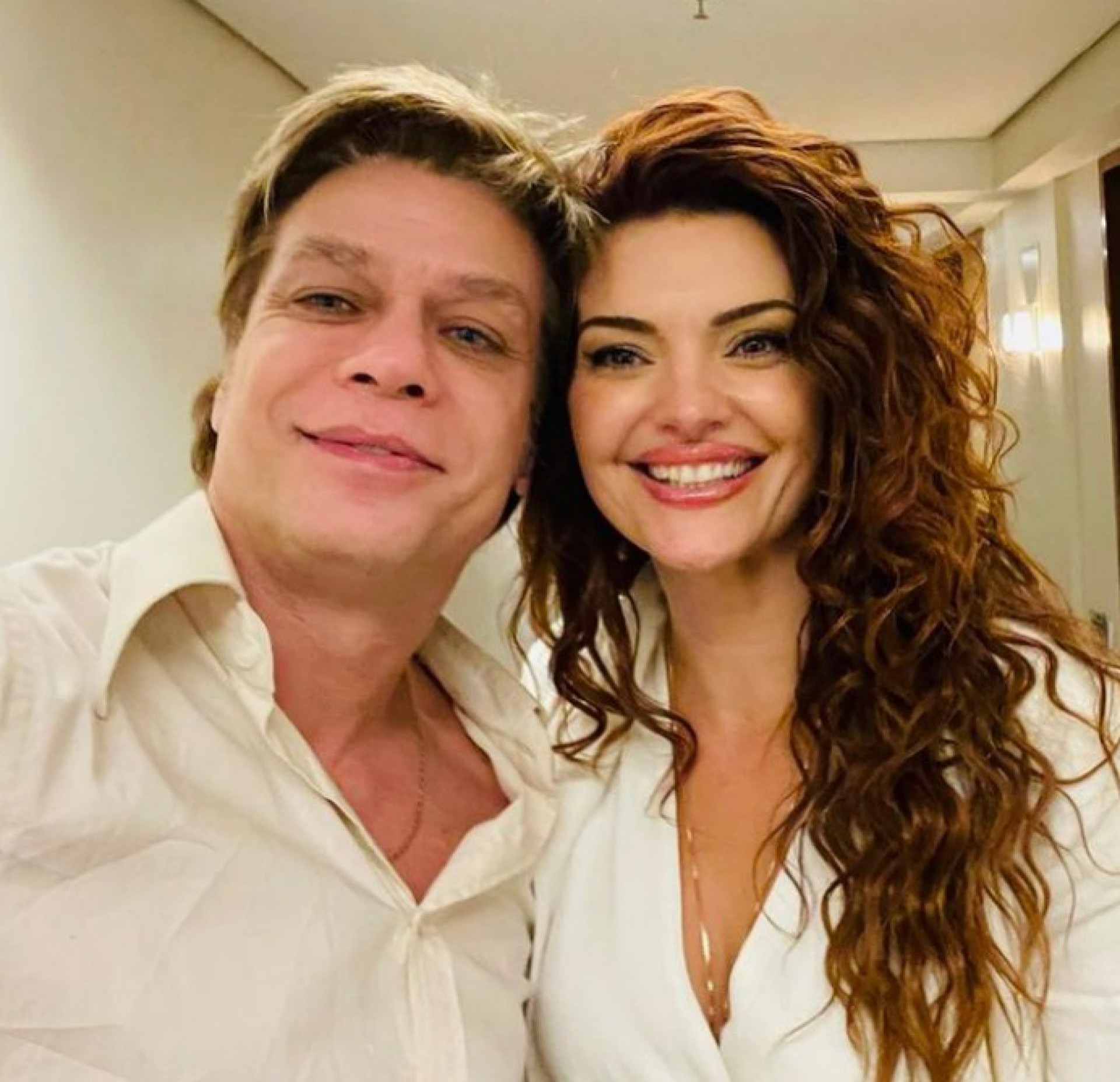 Mayana contracena com Fábio Assunção na série 'Fim' - Reprodução do Instagram