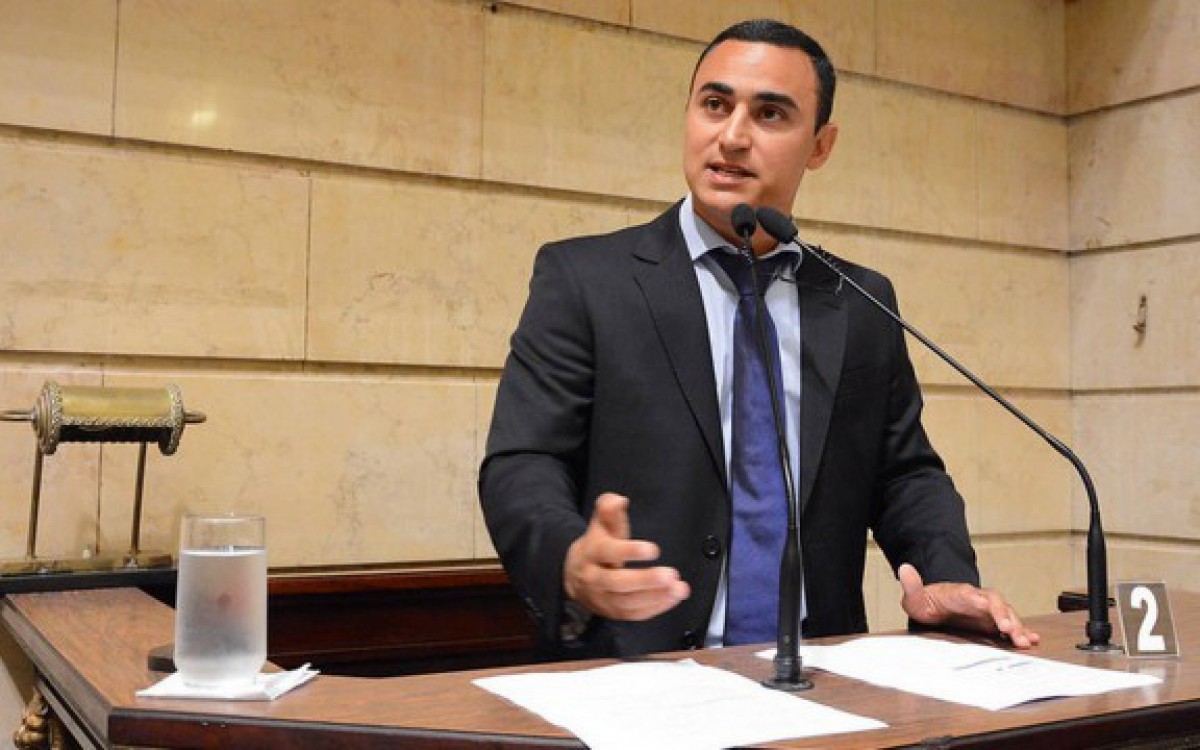 Vereador licenciado, William Coelho &eacute; um dos alvos de mandado de busca e apreens&atilde;o na terceira fase da Opera&ccedil;&atilde;o Resina - Divulga&ccedil;&atilde;o / CMRJ