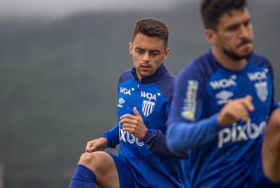 Lateral-direito rescinde contrato com clube da Série A e acerta com o Vasco