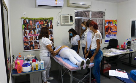 Professor da Faetec/Nilópolis destaca que setor corporativo deve atuar  sobre a Violência contra a Mulher, Nilópolis