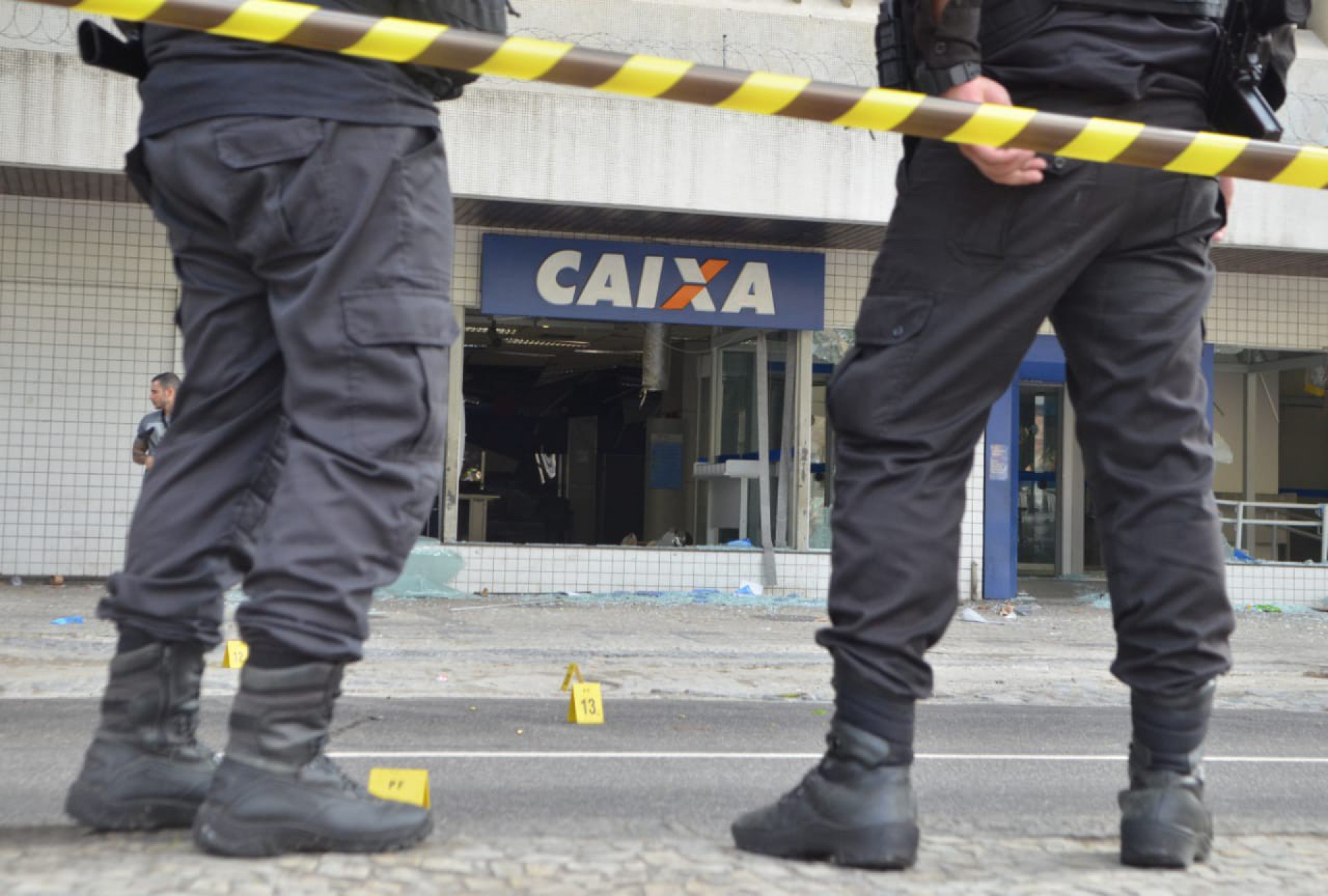 Crime organizado sonha com 'lavanderia' dos cassinos legalizados no Brasil  - 05/01/2022 - UOL Notícias