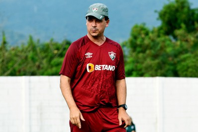 Titular de Diniz entra na mira de clube português que avalia oferta ao Fluminense