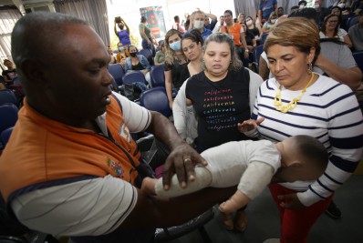 Prefeitura promove curso de primeiros socorros a crianças acidentadas