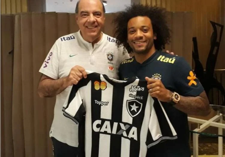 Jornalista revela possibilidade de Marcelo defender o Botafogo: 'É um projeto pessoal de John Textor'