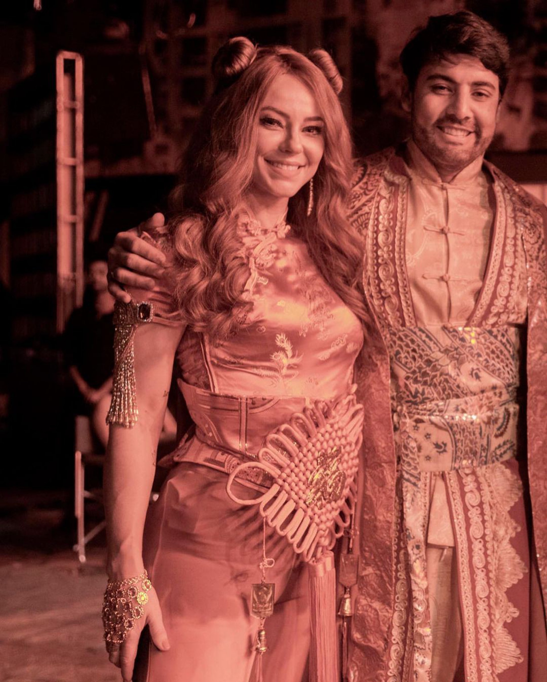 Em 'Cara e Coragem', Pat e Moa foram dublês de Ana Clara e Bruno De Luca em cenário 'oriental' - Reprodução/Instagram