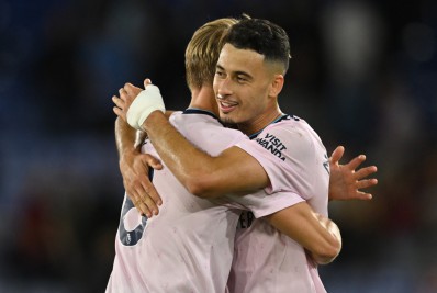 Brasileiro faz primeiro gol da Premier League na temporada, e Arsenal vence clube de John Textor