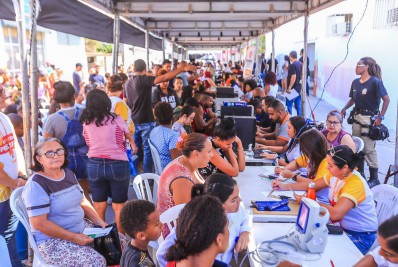 Assistência Social de Belford Roxo faz ação e mobilização sobre o 'Agosto Lilás'