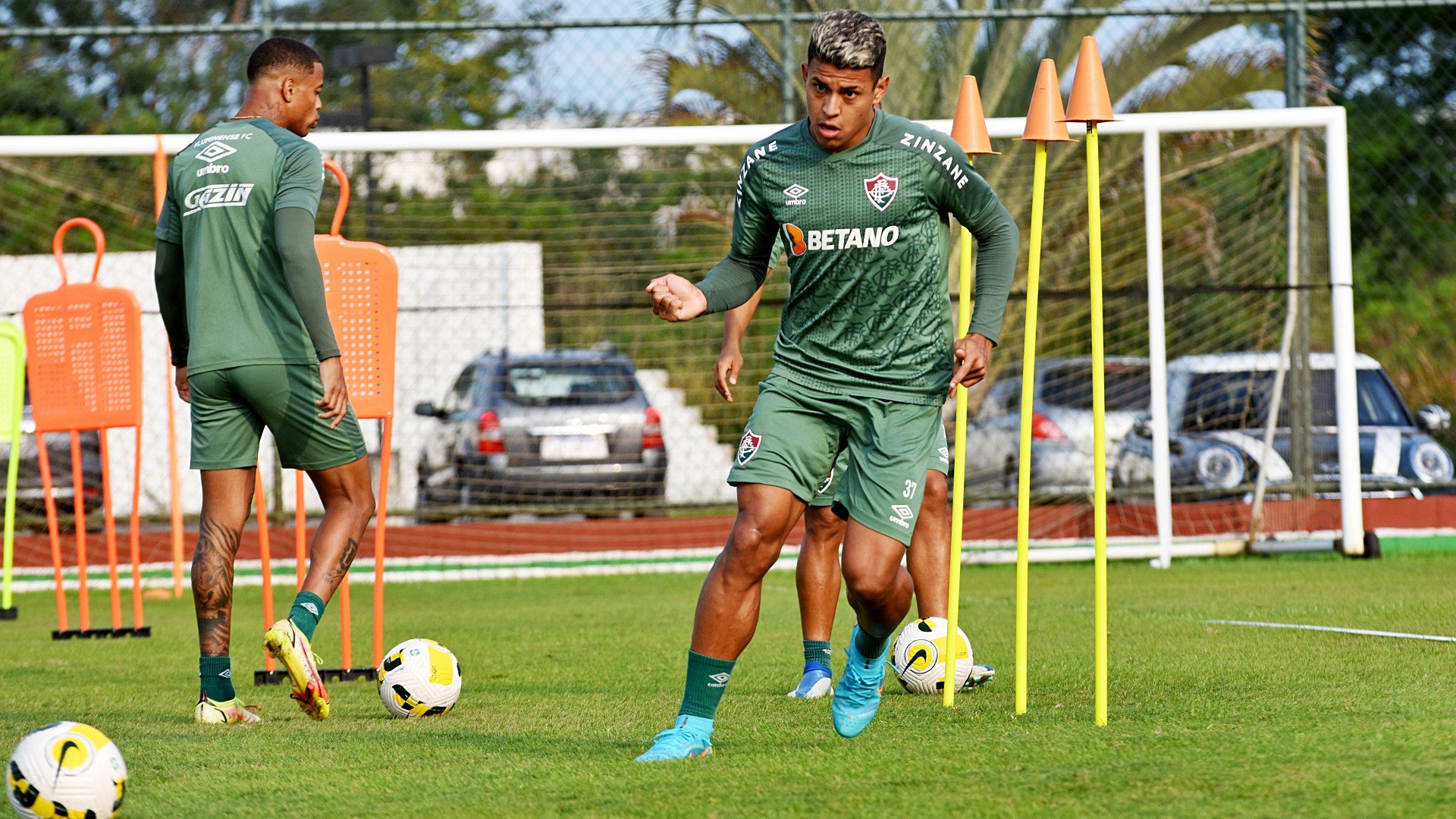 Matheus Martins - Mailson Santana / Fluminense