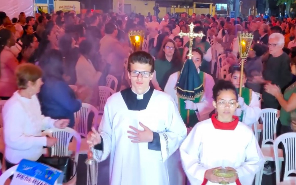 O p&uacute;blico rezou, mas tamb&eacute;m se divertiu no festival