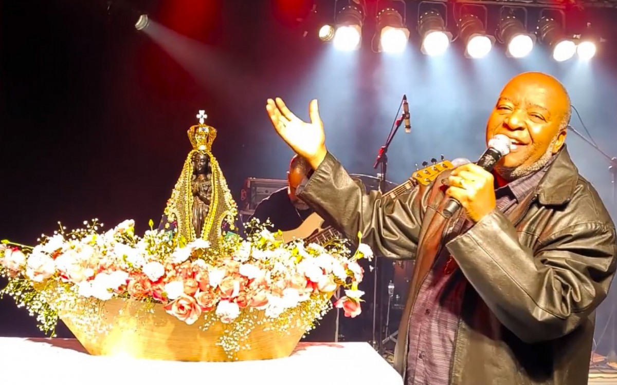 O cantor Eug&ecirc;nio Soares foi uma das atra&ccedil;&otilde;es do Festival de Inverno em Guapimirim