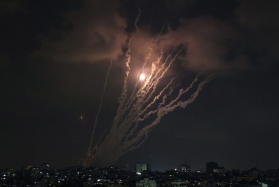 Israel diz que bombardeios na Faixa de Gaza podem durar uma semana