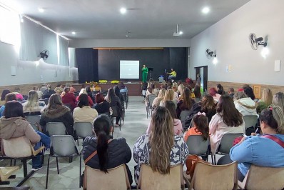 Conselho Escolar realiza reunião para gestores da rede municipal de educação