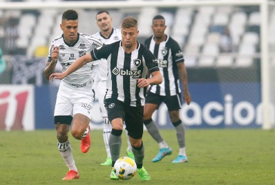 Botafogo sai na frente, mas cede empate ao Ceará no Nilton Santos