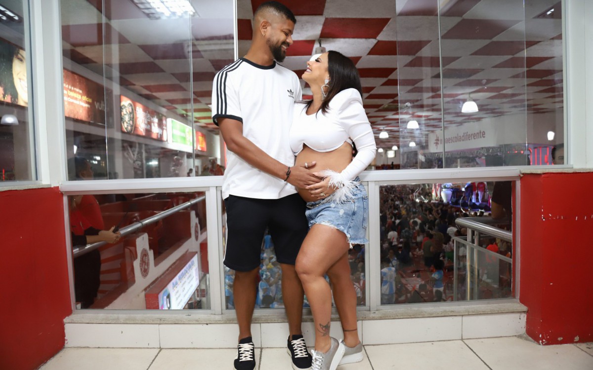 Viviane Ara&uacute;jo e o marido, Guilherme Milit&atilde;o