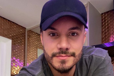 Ex-BBB Eliezer mostra resultado inicial de transplante capilar na barba