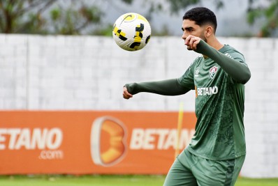 Fluminense renova contrato com Michel Araújo até o fim de 2025