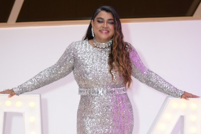 Preta Gil comemora aniversário com festão e amigos famosos