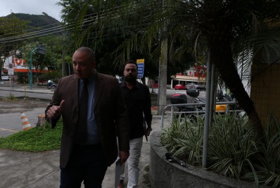 Médico indiciado alegou que influencer estava 24h sem urinar; nefrologista desmentiu