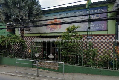 Polícia investiga se professor de matemática assediou alunas em escola de Nova Iguaçu