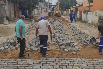 Secretaria de Infraestrutura acelera ações pelo Programa Bairro Legal com recursos próprios
