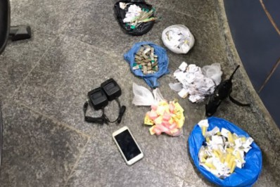 Cinco pessoas são detidas com drogas após troca de tiros com a PM em Araruama