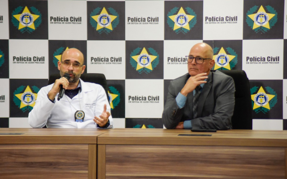 Coletiva sobre a Opera&ccedil;&atilde;o Sol Poente, que aconteceu na manh&atilde; desta quarta-feita (10), na Cidade da Pol&iacute;cia (CIDPOL), no bairro do Jacarezinho, Zona Norte do Rio de Janeiro. 