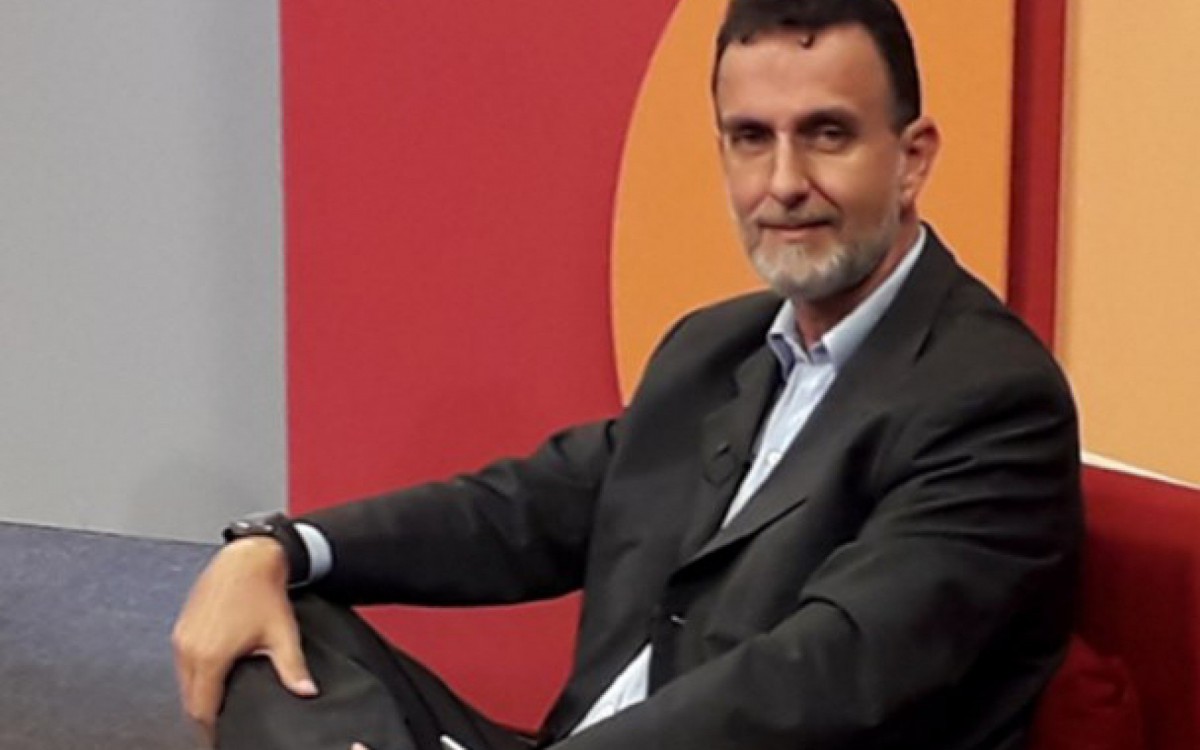 O professor Ricardo Machado atua h&aacute; 20 anos na rede de ensino da Baixada Fluminense