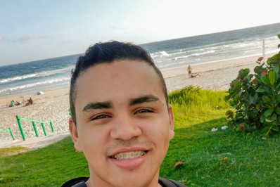 Samuel Maciel, de 20 anos, foi encontrado morto na praia do Leblon, Zona Sul do Rio - Divulgação